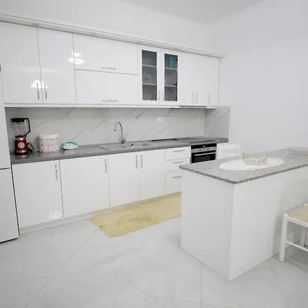 Aparthotel Lian