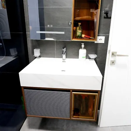 Lian Aparthotel